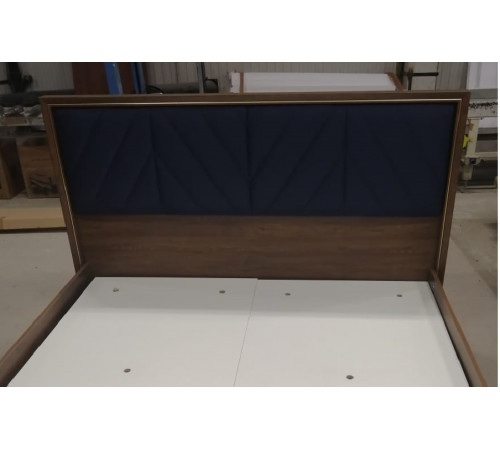 Двуспальная кровать Пальма PALMA-26 Двуспальная кровать Пальма PALMA-26